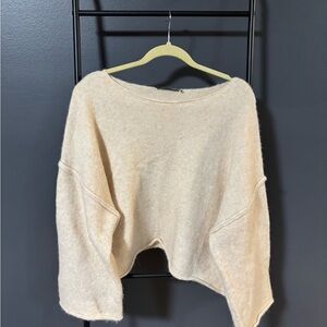 Zara Beige Women's Crew Neck Sweater